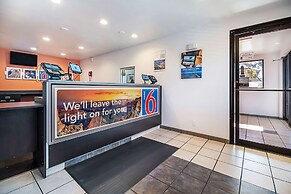 Motel 6 Corpus Christi, TX - Northwest