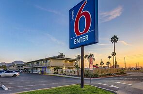 Motel 6 San Bernardino, CA - South