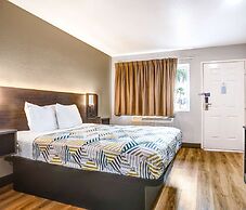 Motel 6 San Bernardino, CA - South