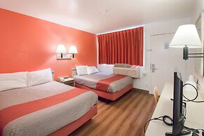 Motel 6 Moses Lake, WA