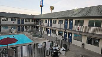 Motel 6 Blythe, CA