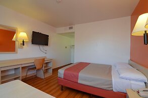 Motel 6 Indio, CA - Palm Springs