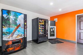 Motel 6 Bakersfield, CA - Airport