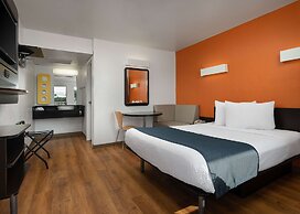 Motel 6 Carpinteria, CA - Santa Barbara - North