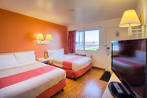 Motel 6 Pendleton, OR