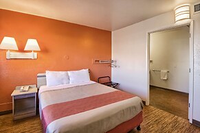 Motel 6 Pendleton, OR