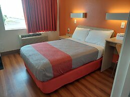 Motel 6 Pendleton, OR