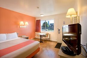 Motel 6 Pendleton, OR