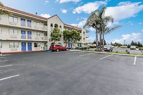 Motel 6 Watsonville, CA - Monterey Area
