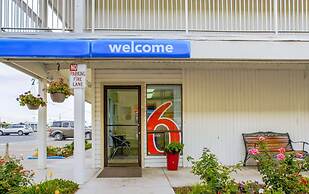 Motel 6 Medford, OR - North