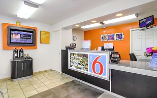 Motel 6 Medford, OR - North