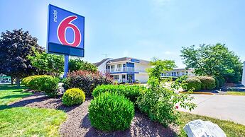 Motel 6 Windsor Locks, CT - Hartford