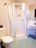 Waterfront Lodge Motel