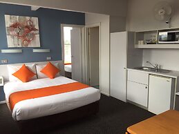 Waterfront Lodge Motel