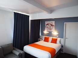 Waterfront Lodge Motel