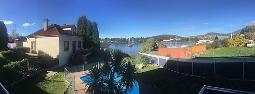 Waterfront Lodge Motel