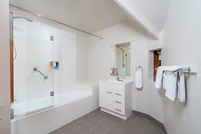 Leisure Inn Penny Royal Hotel & Apartments