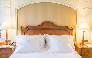 Hotel Sevilla Center