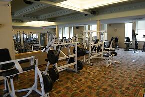 Prince Arthur Waterfront Hotel & Suites