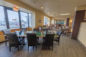 Prince Arthur Waterfront Hotel & Suites