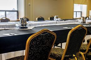 Prince Arthur Waterfront Hotel & Suites