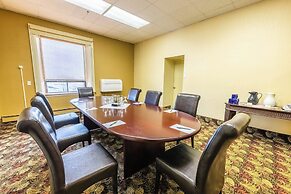 Prince Arthur Waterfront Hotel & Suites