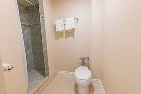 Prince Arthur Waterfront Hotel & Suites