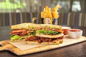 Courtyard by Marriott Fort Lauderdale Airport & Cruise Port