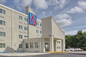 Motel 6 York, PA - North