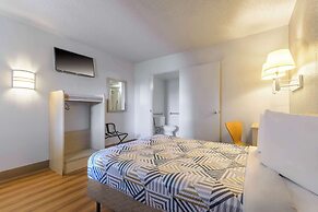Motel 6 Hayward, CA – Silicon Valley Gateway