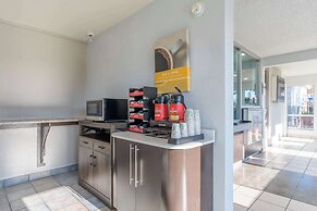 Motel 6 Hayward, CA – Silicon Valley Gateway