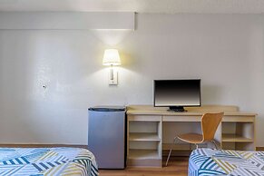 Motel 6 Hayward, CA – Silicon Valley Gateway