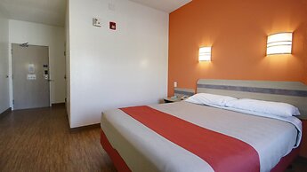 Motel 6 Lehi, UT – Thanksgiving Point