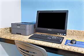 Days Inn by Wyndham Dallas Garland West