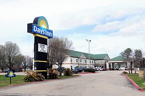 Days Inn by Wyndham Denham Springs-Baton Rouge East