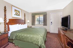 Days Inn by Wyndham Kingman East