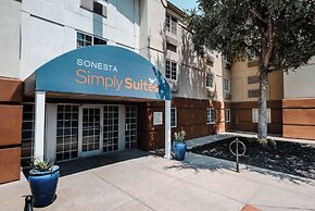 Sonesta Simply Suites Fort Worth