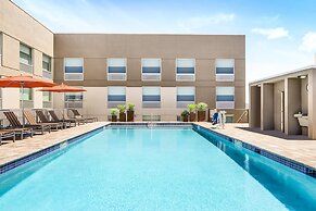 Holiday Inn Express Ft. Lauderdale Cruise-Airport by IHG