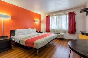 Motel 6 Dallas, TX - North - Richardson