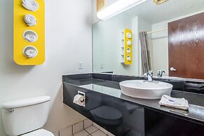 Motel 6 Dallas, TX - North - Richardson