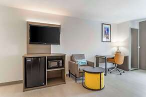 Comfort Inn & Suites FM1960-Champions