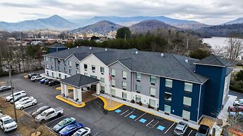 Holiday Inn Express & Suites Hiawassee, an IHG Hotel