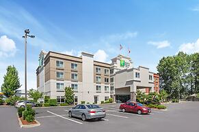 Holiday Inn Express & Suites Tacoma, an IHG Hotel