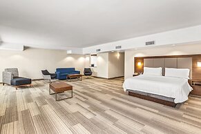 Holiday Inn Express & Suites Tacoma by IHG
