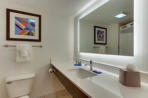Holiday Inn Express & Suites Troy by IHG