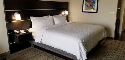 Holiday Inn Express & Suites Troy by IHG