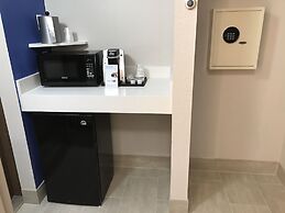 Holiday Inn Express Naples South I-75 by IHG