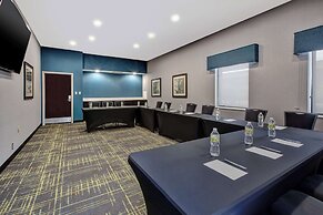 Hampton Inn & Suites Cleveland-Airport/Middleburg Heights