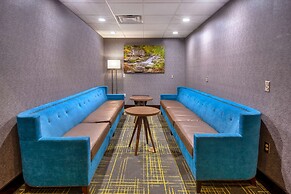 Hampton Inn & Suites Cleveland-Airport/Middleburg Heights