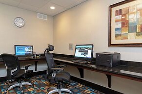 Hampton Inn & Suites Cleveland-Airport/Middleburg Heights
